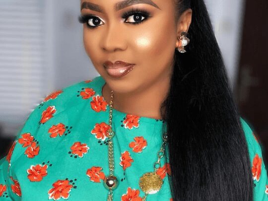 Folorunsho Adeola Biography: Instagram, Movies, Husband, Song, Father Name, Age, Net Worth, Pictures, Wikipedia, Boyfriend
