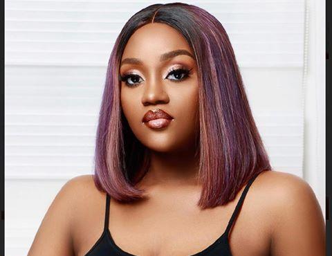 Chioma Avril Rowland Biography: Age, Net Worth, Husband, Davido, Baby, Father, Mother, Pictures, Wikipedia