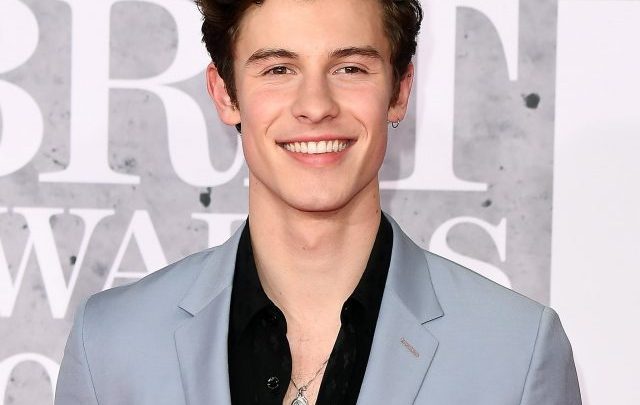 Shawn Mendes Biography: Height, Age, Relationship, Net Worth, Lyrics, Girlfriend, Wiki, Movies & TV Shows