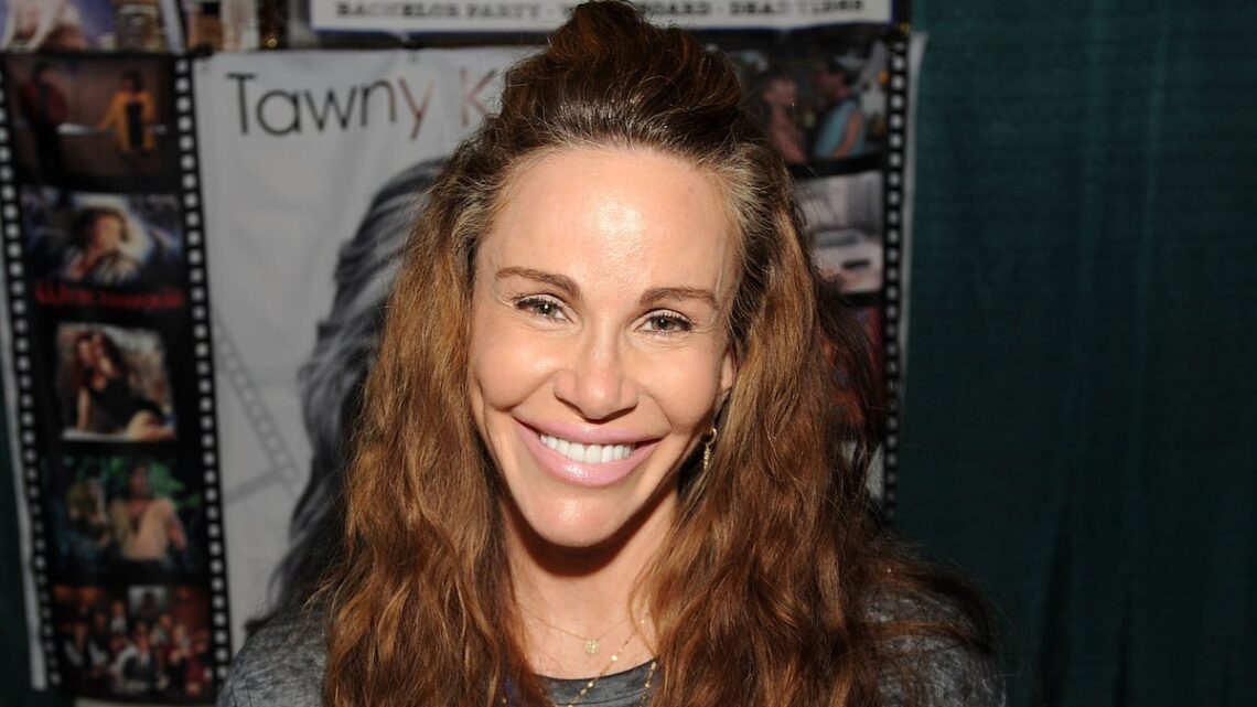 Tawny Kitaen Biography: Age, Net Worth, Cause, Husband, Children, Daughters, Young, Wikipedia, Photos, Whitesnakes, Botched
