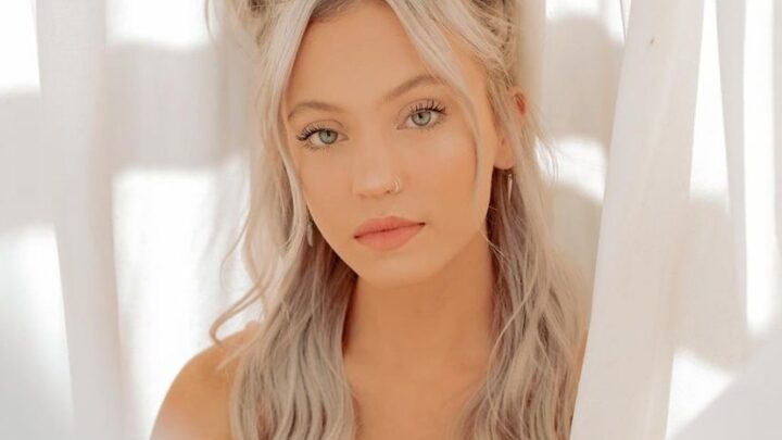 Riley Hubatka Biography: Age, Hair, Net Worth, Boyfriend, Family, Birthday, Height, Sisters, Nails, Parents, Clothing Line, Ethnicity, Wikipedia, College, Zodiac